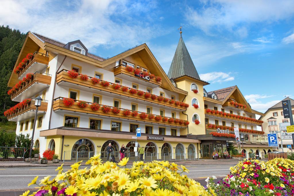 Hotel Oswald Selva di Val Gardena Exterior photo